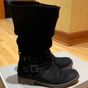 Tamari’s Women’s black leather boots size 38, 8